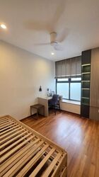 Holland Link (D10), Terrace #466827091